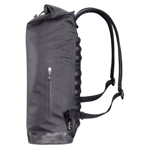 Ortlieb Metrosphere 21 - Rucksack 50 Cm -Deuter Verkäufe 2025 Ortlieb Metrosphere Daypack Rucksack mit Laptopfach 21 L 50 cm nachhaltig black embossed R4140 3